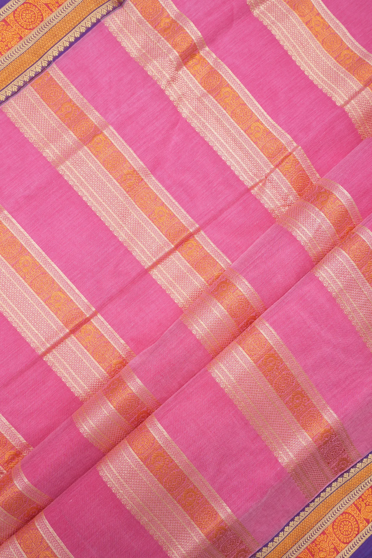 sari3